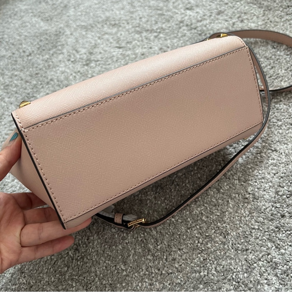 Michael Kors selma medium stud crossbody NWT pink - Picture 5 of 10
